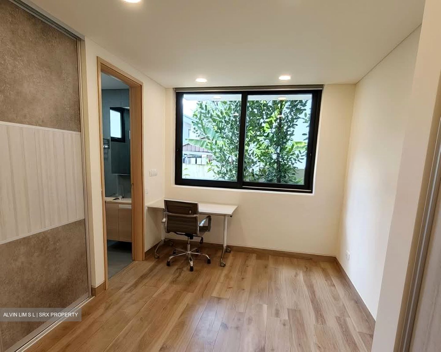 Sixth Avenue Centre (D10), Apartment #574004981